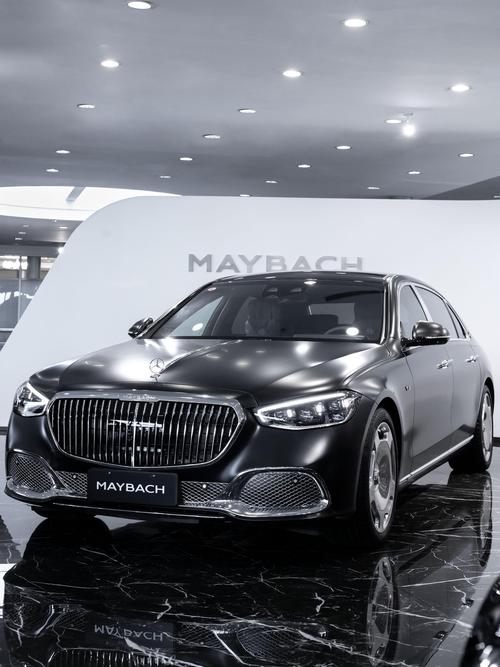 成都270岚图汽车的售后服务让用户无忧出行，迈巴赫未来的豪华车趋势