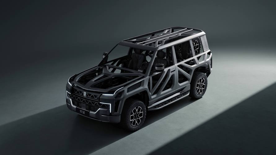 成都270仰望U8硬派越野的科技魅力，国能汽车对传统燃油车市场的冲击